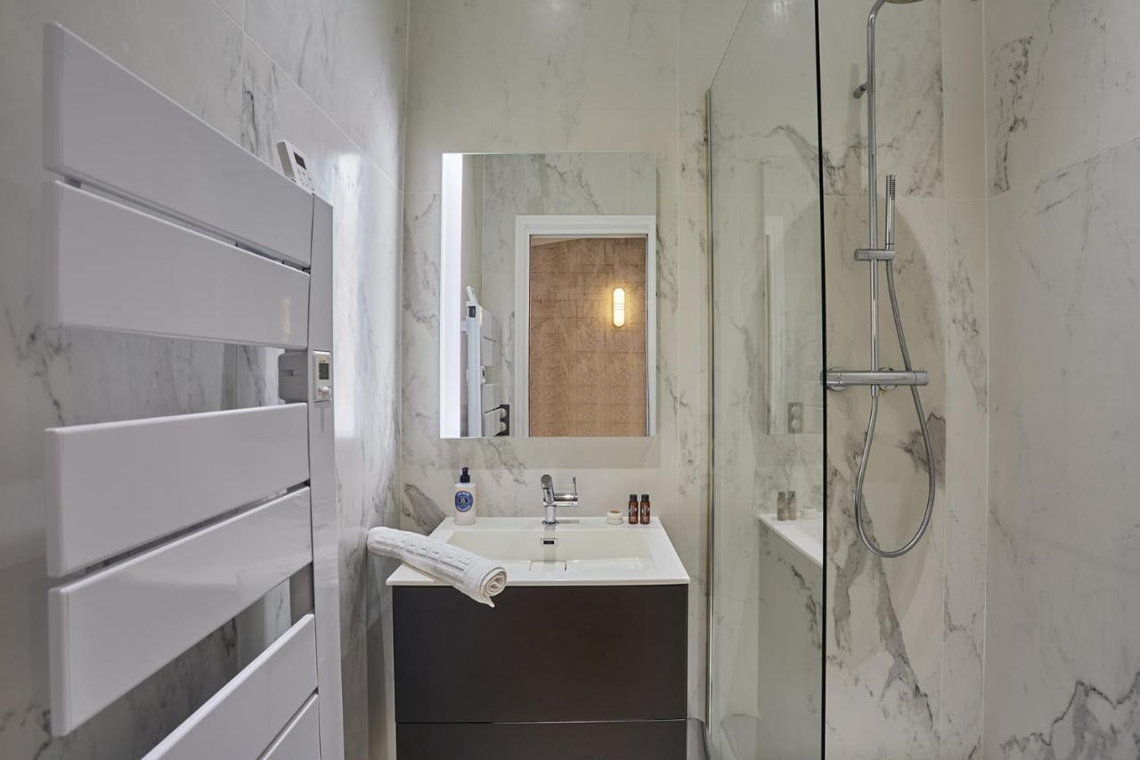 Apartment Saint Germain Des Pres By Studio Prestige Paris Luaran gambar
